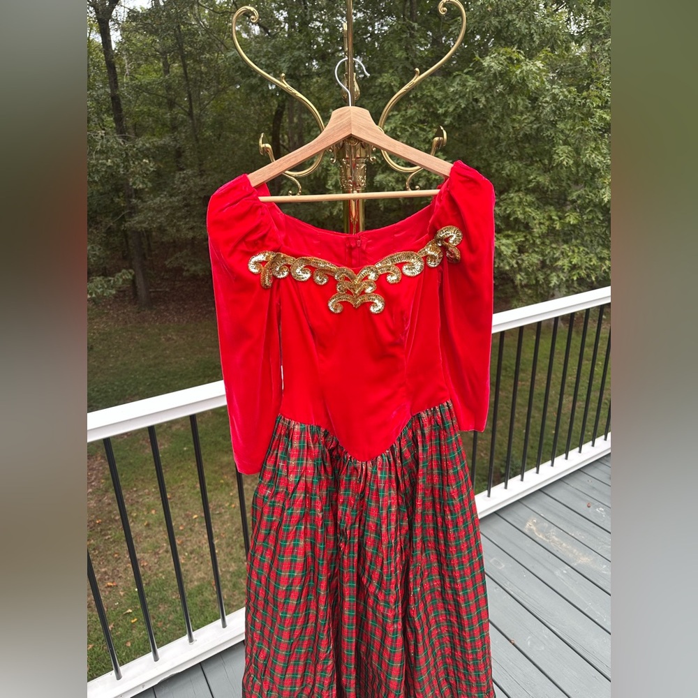 Vintage 1980’s Holiday Party Velvet & Tartan Plaid  A Line Skirt Vintage Size 8 - Picture 4 of 12